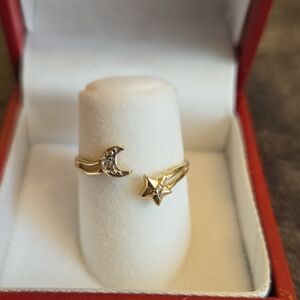 10k YG Moon & Star Diamond Ring, Sz 6
